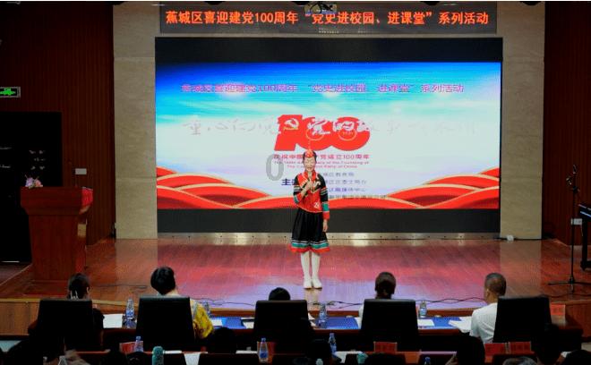 萌即正义,收容所里的猫咪被招募为警员,走马上任成为当地明星猫